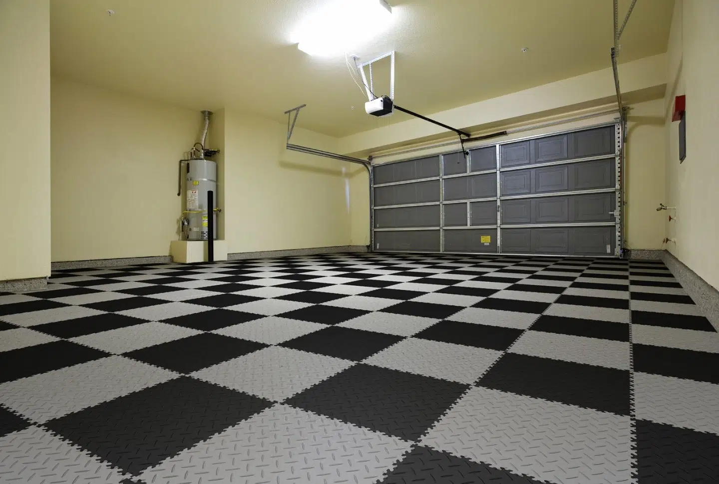 Interlocking Garage Floor Tiles: Tailored and Handy