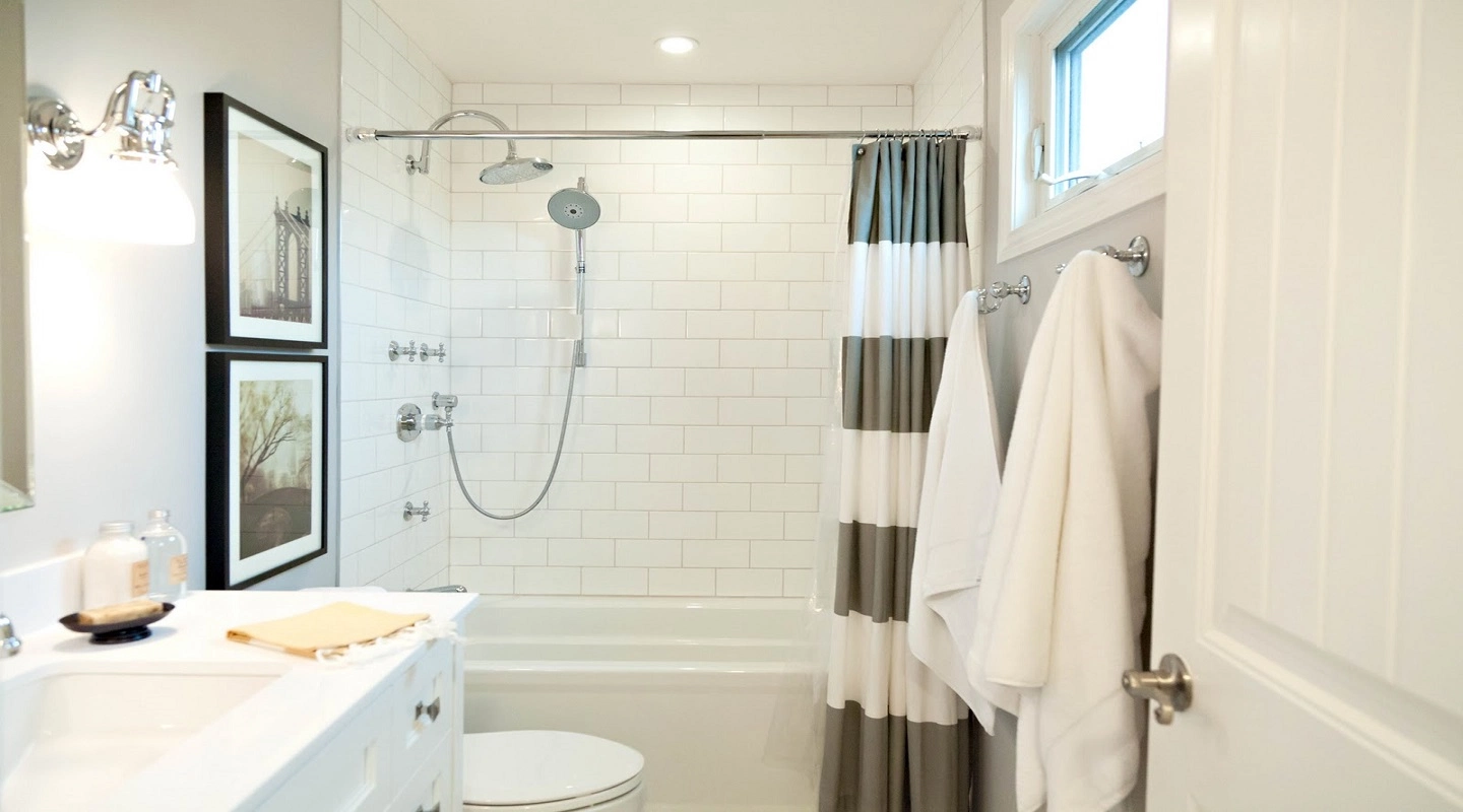 Integrating Styles: Ideas for Bathroom Sets