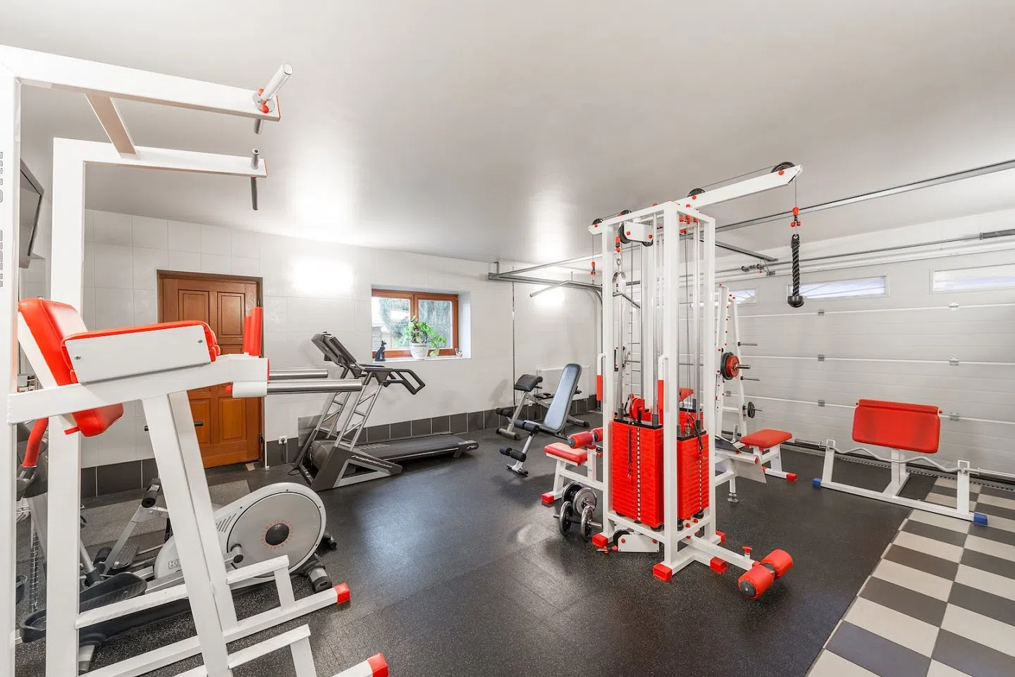 Gym and Home Gym Flooring Common Design Tips