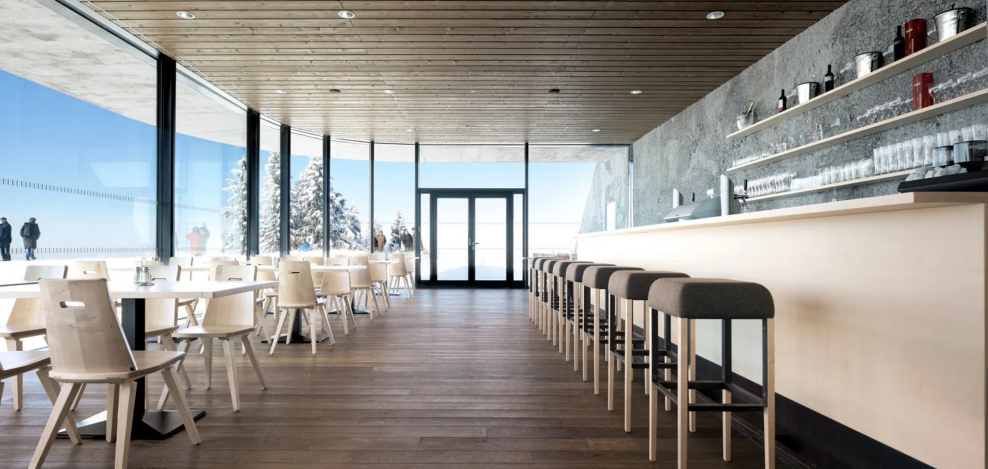 Best Types of Restaurant Flooring Design Ideas
