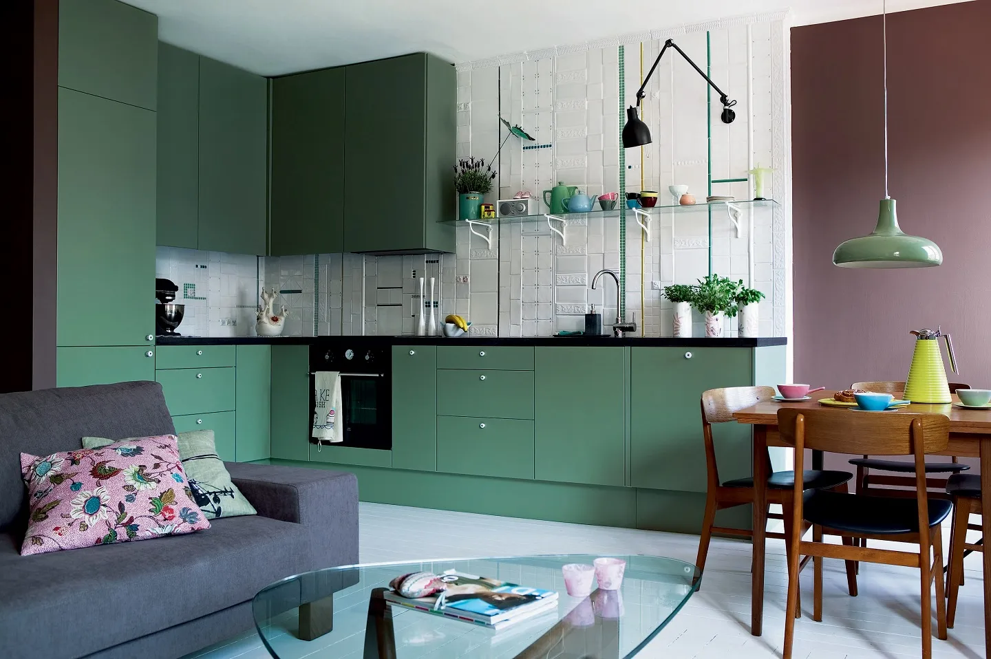 Creating Mood Enhancement with Forest Green