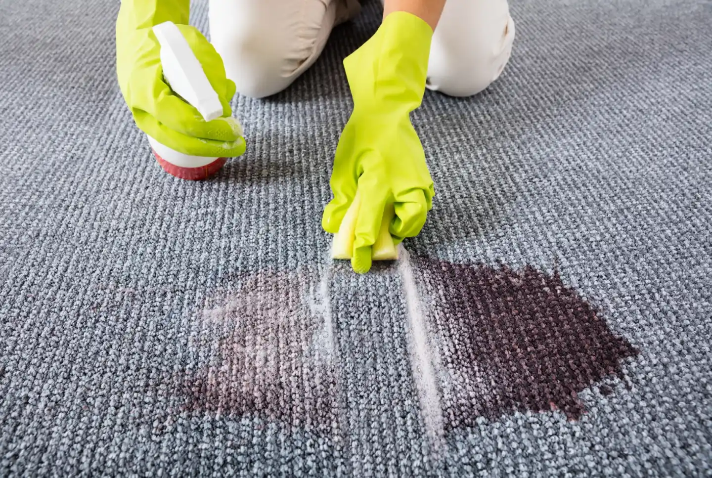How to remove and clean carpet stains